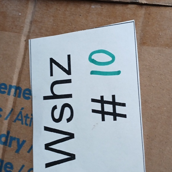 Franco Sarto black and white patent leather mules. Size 8 - Picture 10 of 10